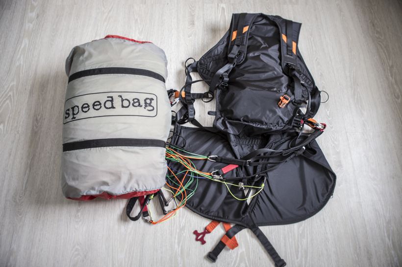 Light kit: wing in a bag and harness