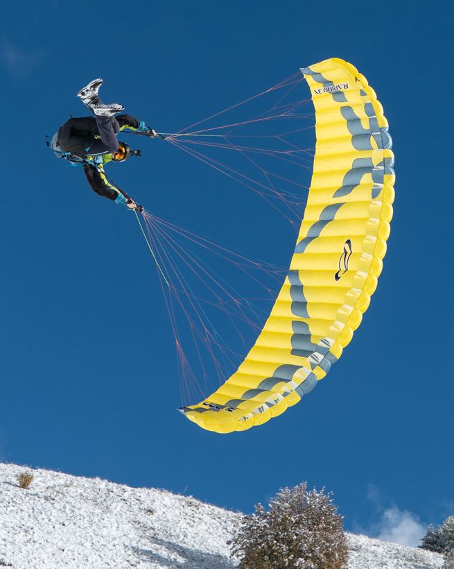 Speed wing: short and wide, fast descent along the slope