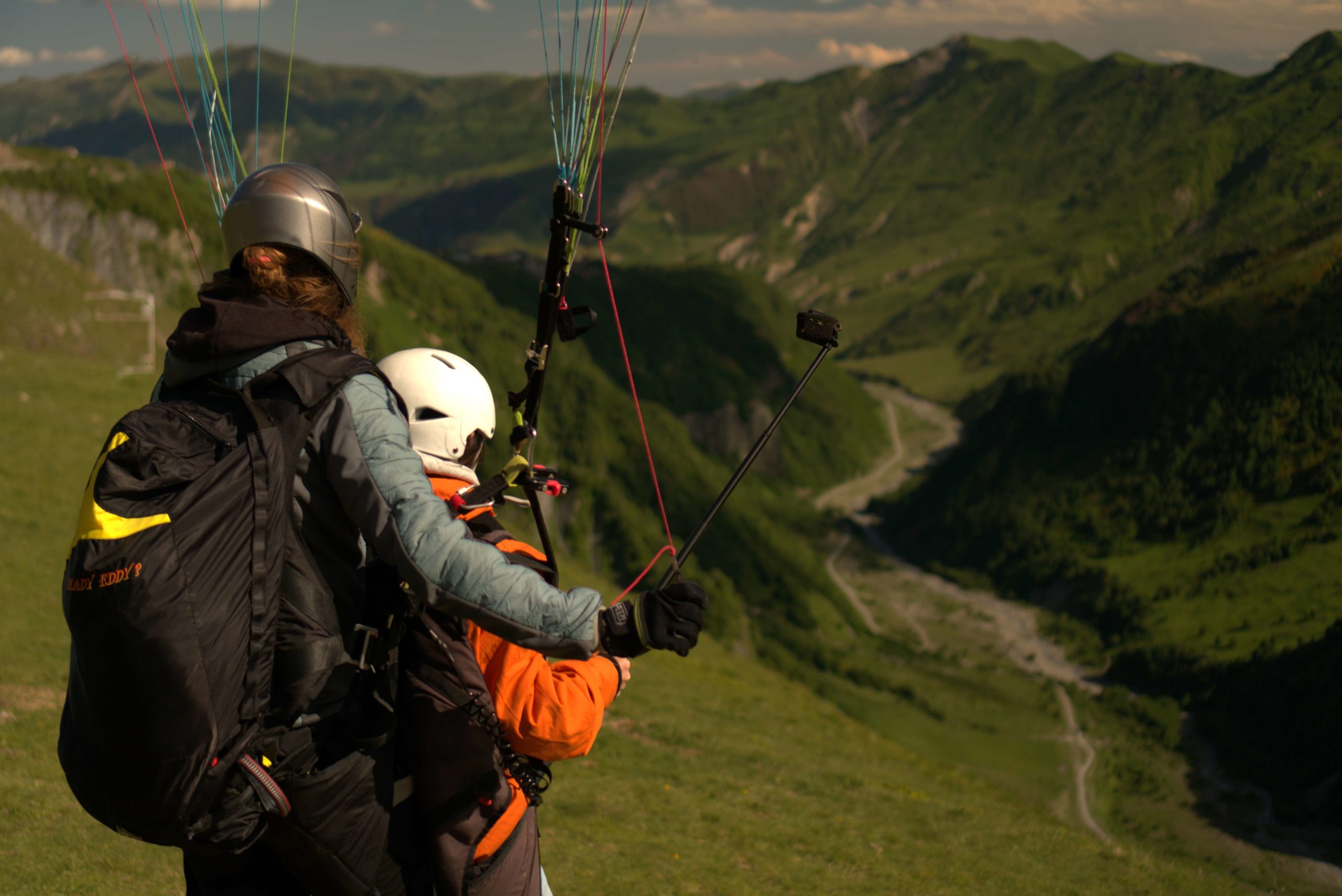 Safe paragliding in Georgia