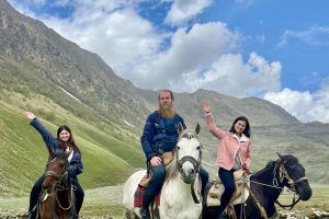 horseriding_stepantsminda_gudauri_adventure_georgia_with_skyatlantida (30)