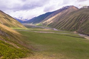 horseriding_stepantsminda_gudauri_adventure_georgia_with_skyatlantida drone (10)