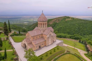 Monastery_of_St_Nino_at_Bodbe_Georgia_tours_skyatlanida (12)
